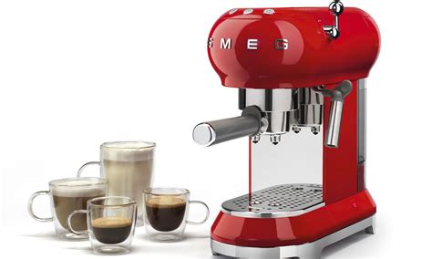 smeg ecf01 coffee machine review.